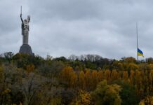 Εγγυήσεις ασφαλείας ζητούν Ευρωπαίοι και Ουκρανοί από τις ΗΠΑ πριν από διαπραγμάτευση για το εδαφικό