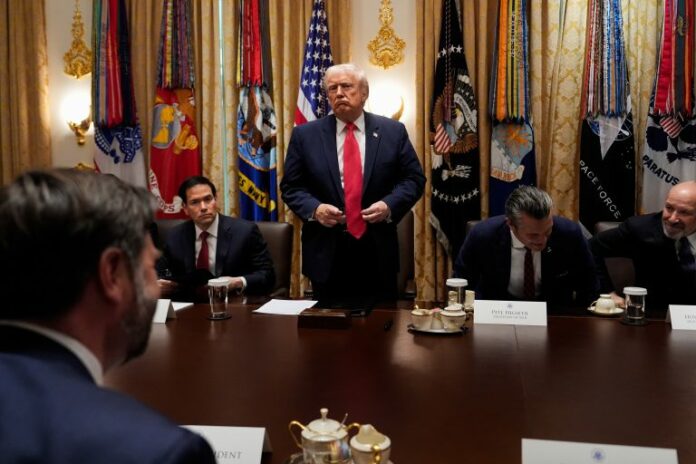 συμβουλιο τραμπ