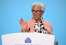 ΕΚΤ: “Παγωμένα” τα επιτόκια και τον Απρίλιο – Στο μικροσκόπιο οι επιπτώσεις της γεωπολιτικής κρίσης