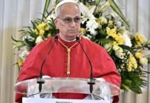 Πάπας Λέων: Ο κόσμος «καταστρέφεται από μια χούφτα τυράννους»