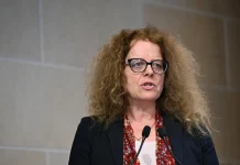 Bloomberg: Η Σνάμπελ προειδοποιεί για νέο κύμα πληθωρισμού – Στο τραπέζι διαδοχικές αυξήσεις επιτοκίων από την ΕΚΤ