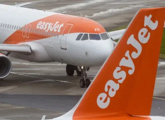 EasyJet: Deal 5,5 δισ. λιρών με την Castlelake αλλάζει τον χάρτη των ευρωπαϊκών αερομεταφορών
