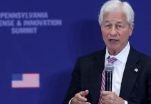 Jamie Dimon (JP Morgan): Η υπερβολική μόχλευση μπορεί να προκαλέσει απότομο σοκ στις αγορές