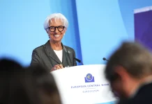 Λαγκάρντ: Το ταξίδι στο WEF φουντώνει τα σενάρια πρόωρης εξόδου από την ΕΚΤ