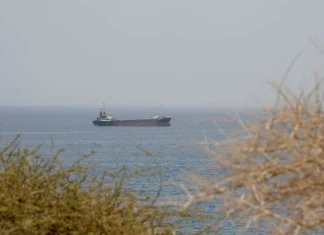 ΗΠΑ: Επ’ αόριστον ο αποκλεισμός του Ιράν – Στενεύει η προσφορά πετρελαίου