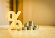 ΤτΕ: Ακριβότερα τα δάνεια, στάσιμες οι καταθέσεις – Στις 4,42 μονάδες άνοιξε η «ψαλίδα» των επιτοκίων